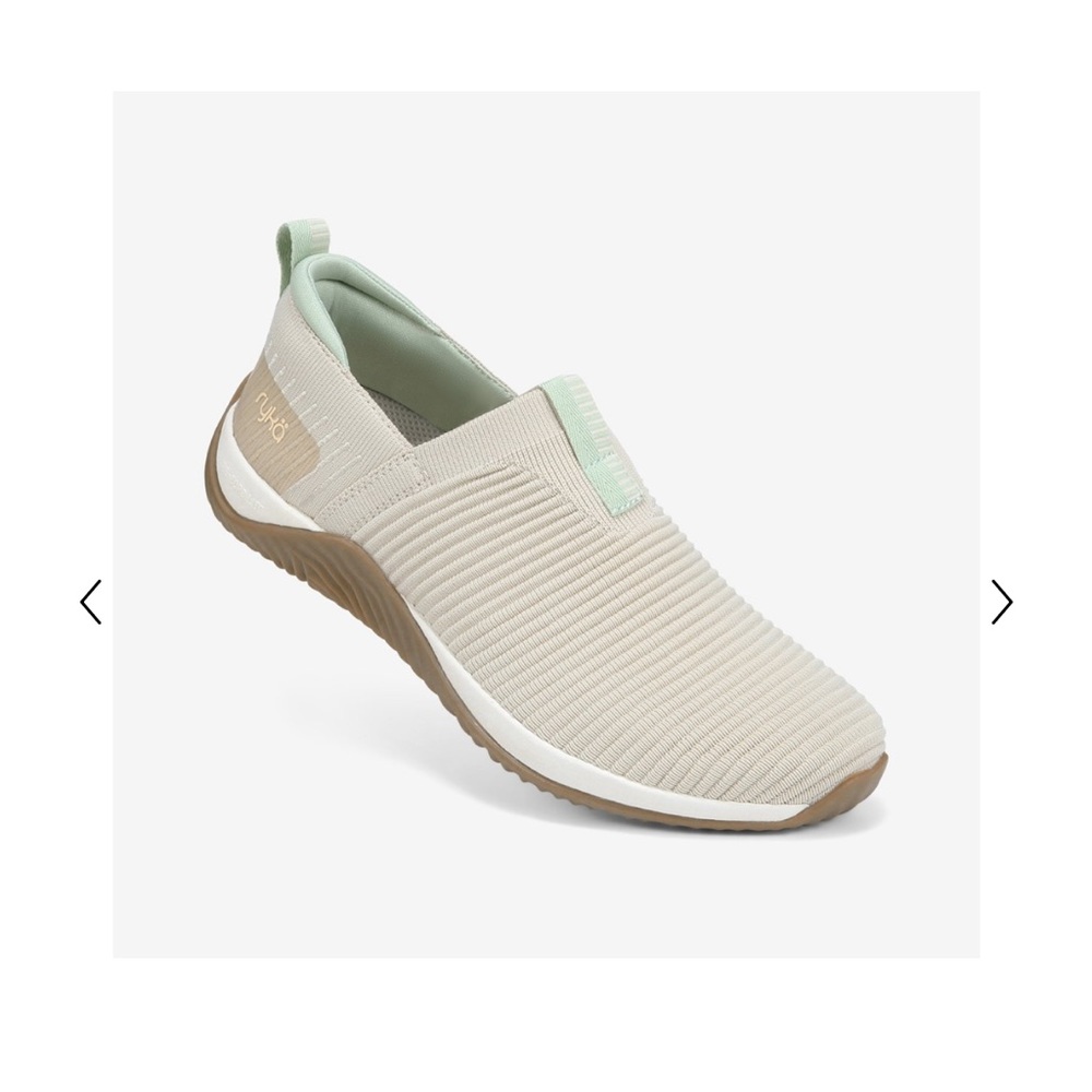 Rykä slip on sneakers 7.5